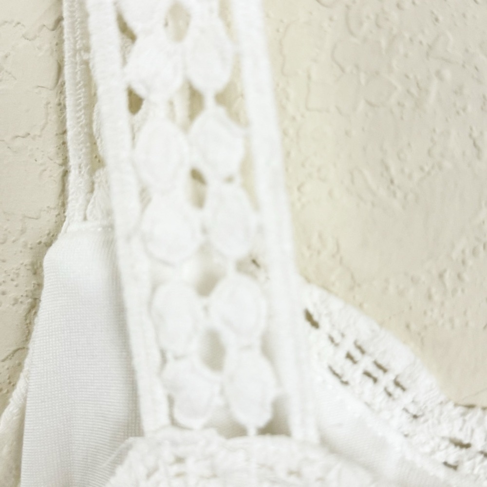 (SHELL) La Blanca White Crochet Swim Coverup - Picture 10 of 13